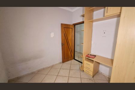 Casa para alugar com 229m², 3 quartos e 3 vagas Casa para alugar com 229m², 3 quartos e 3 vagasQuarto 1