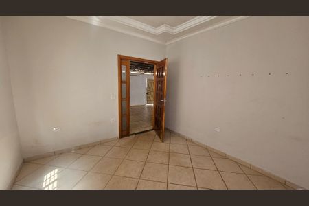 Casa para alugar com 229m², 3 quartos e 3 vagas Casa para alugar com 229m², 3 quartos e 3 vagasSala