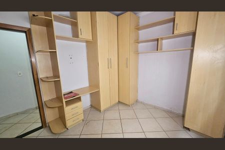 Casa para alugar com 229m², 3 quartos e 3 vagas Casa para alugar com 229m², 3 quartos e 3 vagasQuarto 1