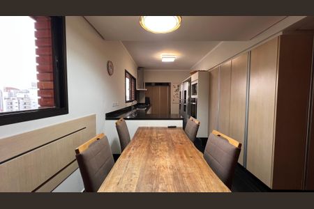 Apartamento à venda com 237m², 4 quartos e 5 vagas Apartamento à venda com 237m², 4 quartos e 5 vagasCopa