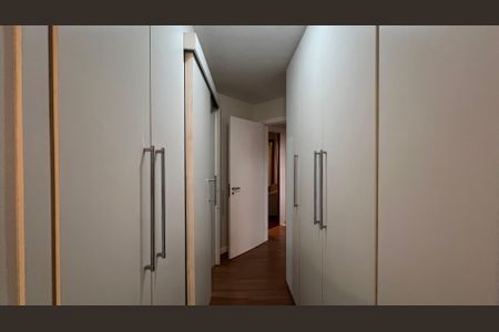 Apartamento à venda com 237m², 4 quartos e 5 vagas Apartamento à venda com 237m², 4 quartos e 5 vagasSuíte 4