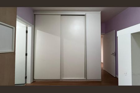 Apartamento à venda com 237m², 4 quartos e 5 vagas Apartamento à venda com 237m², 4 quartos e 5 vagasSuíte 1