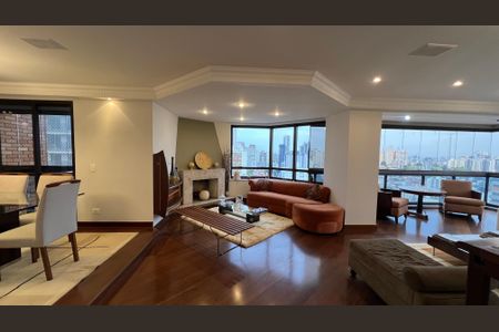 Apartamento à venda com 237m², 4 quartos e 5 vagas Apartamento à venda com 237m², 4 quartos e 5 vagasSala