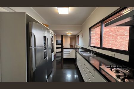 Apartamento à venda com 237m², 4 quartos e 5 vagas Apartamento à venda com 237m², 4 quartos e 5 vagasCozinha