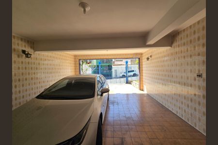 Casa à venda com 252m², 3 quartos e 3 vagas Casa à venda com 252m², 3 quartos e 3 vagasGaragem