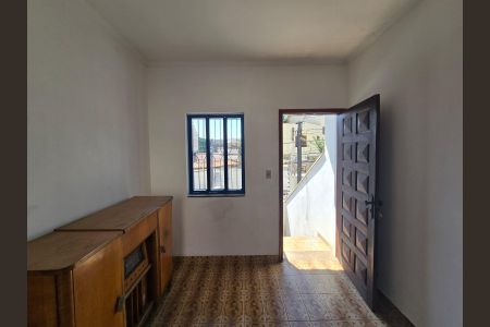 Casa à venda com 252m², 3 quartos e 3 vagas Casa à venda com 252m², 3 quartos e 3 vagasAntessala