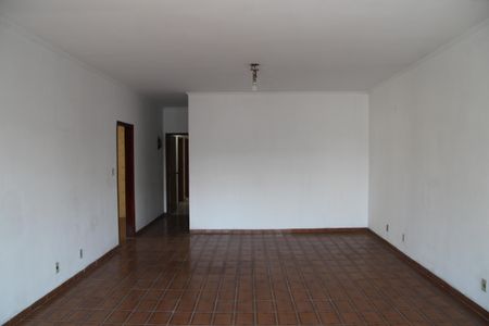 Casa à venda com 252m², 3 quartos e 3 vagasSala 