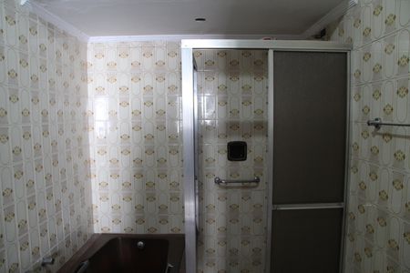 Casa à venda com 252m², 3 quartos e 3 vagasBanheiro da Suíte 