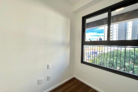 Apartamento à venda com 48m², 2 quartos e sem vaga Apartamento à venda com 48m², 2 quartos e sem vagaBanheiro Corredor