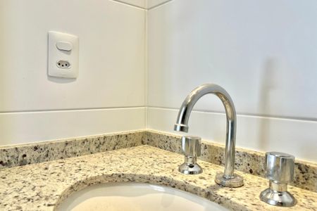 Apartamento para alugar com 48m², 2 quartos e sem vaga Apartamento para alugar com 48m², 2 quartos e sem vagaBanheiro Social