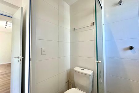 Apartamento para alugar com 48m², 2 quartos e sem vaga Apartamento para alugar com 48m², 2 quartos e sem vagaBanheiro da Suíte