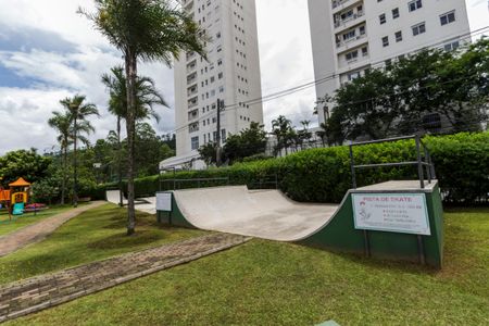 Casa de condomínio à venda com 360m², 3 quartos e 4 vagas Casa de condomínio à venda com 360m², 3 quartos e 4 vagasQuadra Esportiva