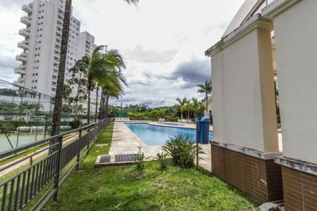 Casa de condomínio à venda com 360m², 3 quartos e 4 vagas Casa de condomínio à venda com 360m², 3 quartos e 4 vagasPiscina