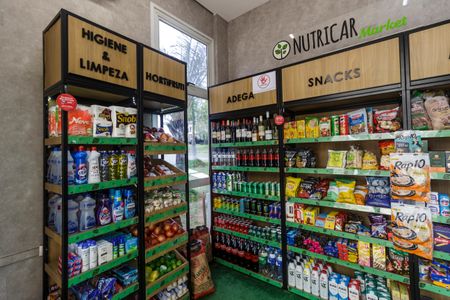 Casa de condomínio à venda com 360m², 3 quartos e 4 vagas Casa de condomínio à venda com 360m², 3 quartos e 4 vagasÁrea comum