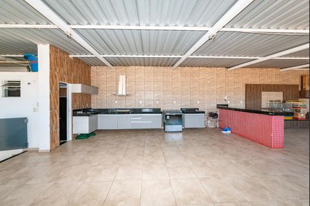 Casa à venda com 168m², 2 quartos e sem vagaVaranda