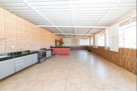 Casa à venda com 168m², 2 quartos e sem vagaVaranda