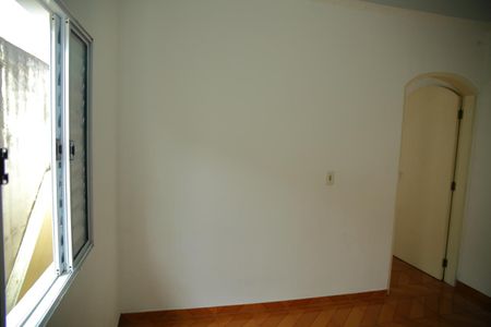 Casa à venda com 225m², 4 quartos e 2 vagasQuarto 2