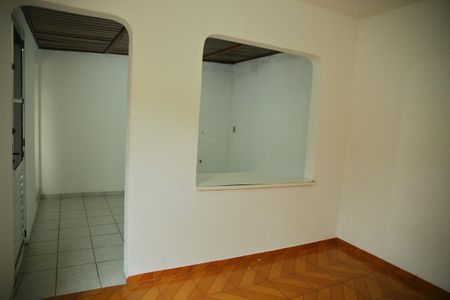 Casa à venda com 225m², 4 quartos e 2 vagasQuarto 