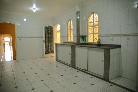 Casa à venda com 225m², 4 quartos e 2 vagasCozinha