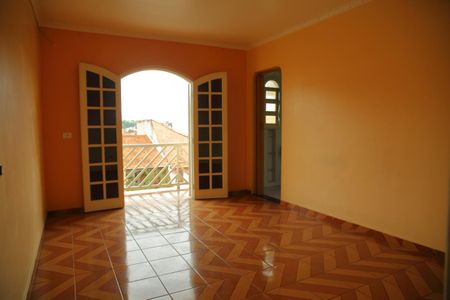 Casa à venda com 225m², 4 quartos e 2 vagasSuíte