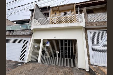 Casa à venda com 225m², 4 quartos e 2 vagasFachada