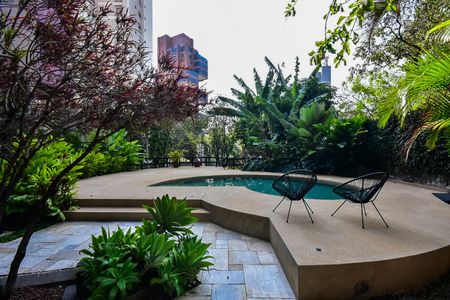 Apartamento à venda com 360m², 4 quartos e 6 vagasPiscina