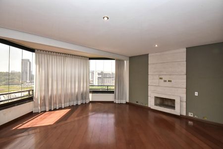 Apartamento à venda com 360m², 4 quartos e 6 vagasSala