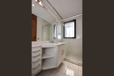 Apartamento à venda com 360m², 4 quartos e 6 vagasBanheiro Suíte 1