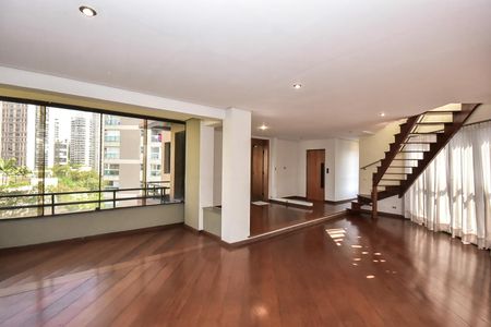 Apartamento à venda com 360m², 4 quartos e 6 vagasSala