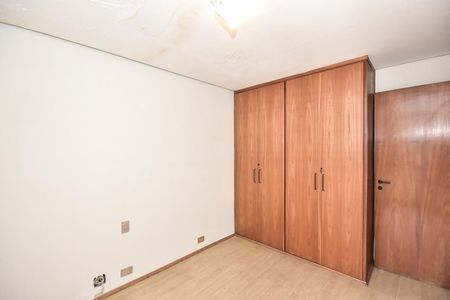 Apartamento à venda com 360m², 4 quartos e 6 vagasQuarto 2