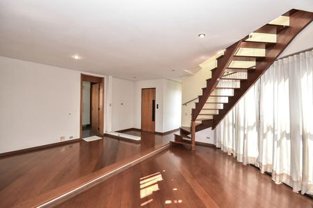 Apartamento à venda com 360m², 4 quartos e 6 vagasSala