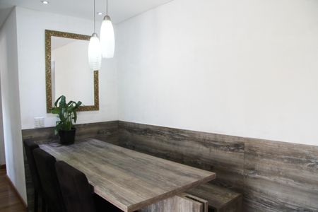 Apartamento à venda com 83m², 3 quartos e 2 vagasSala