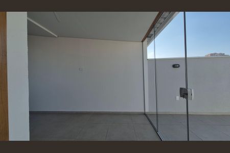 Apartamento à venda com 120m², 2 quartos e 1 vaga Apartamento à venda com 120m², 2 quartos e 1 vagaCobertura