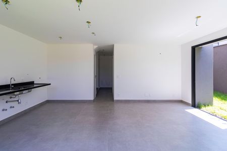 Casa de condomínio à venda com 350m², 4 quartos e 3 vagas Casa de condomínio à venda com 350m², 4 quartos e 3 vagasÁrea comum