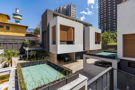 Casa de condomínio à venda com 350m², 4 quartos e 3 vagas Casa de condomínio à venda com 350m², 4 quartos e 3 vagasVista Suíte 3