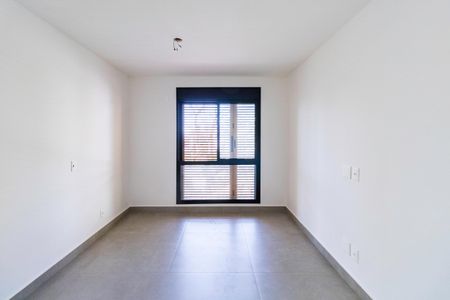 Casa de condomínio à venda com 350m², 4 quartos e 3 vagas Casa de condomínio à venda com 350m², 4 quartos e 3 vagasSuíte 2