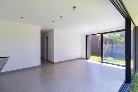 Casa de condomínio à venda com 350m², 4 quartos e 3 vagas Casa de condomínio à venda com 350m², 4 quartos e 3 vagasÁrea comum