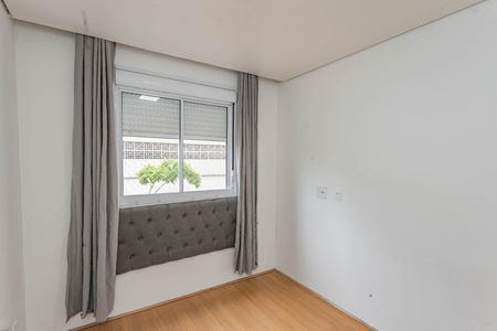 Quarto 1 de apartamento para alugar com 2 quartos, 41m² em Jardim Sao Saverio, São Paulo