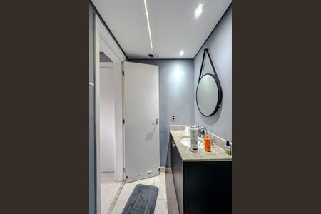 Apartamento à venda com 100m², 2 quartos e 2 vagasBanheiro da Suíte 2