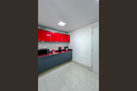 Apartamento à venda com 100m², 2 quartos e 2 vagasCozinha