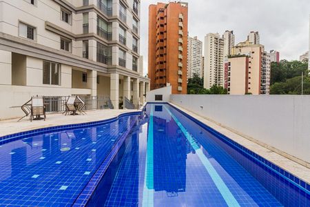 Apartamento à venda com 163m², 3 quartos e 3 vagas Apartamento à venda com 163m², 3 quartos e 3 vagasPiscina