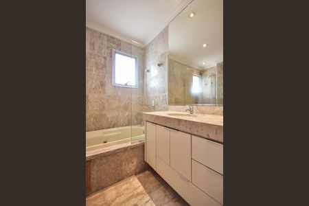 Apartamento à venda com 163m², 3 quartos e 3 vagasBanheiro da Suíte 3