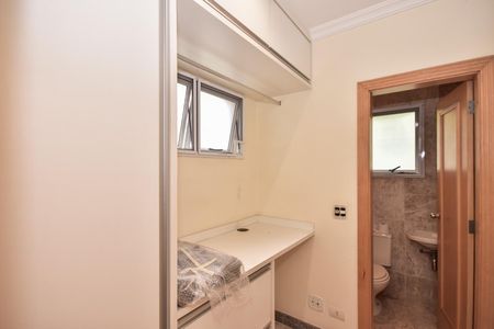 Apartamento à venda com 163m², 3 quartos e 3 vagasQuarto de Serviço