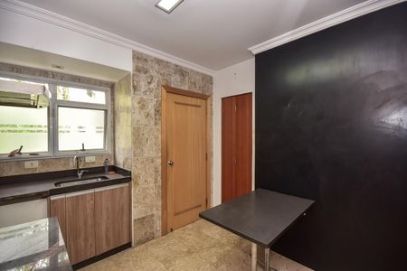 Apartamento à venda com 163m², 3 quartos e 3 vagasCozinha