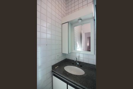 Casa de condomínio à venda com 120m², 3 quartos e 2 vagasBanheiro Social