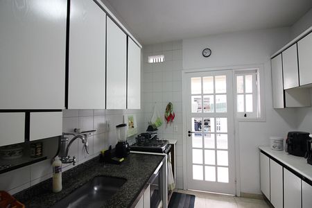 Casa de condomínio à venda com 120m², 3 quartos e 2 vagasCozinha