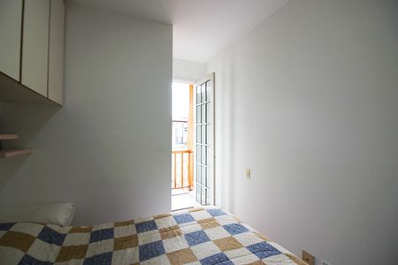 Casa de condomínio à venda com 120m², 3 quartos e 2 vagasSuíte