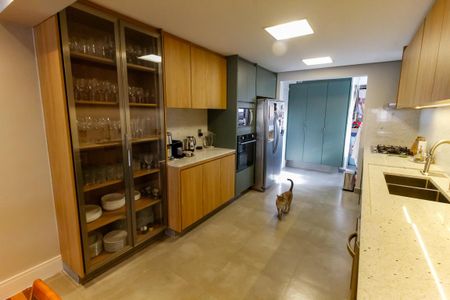 Apartamento à venda com 141m², 3 quartos e 2 vagasCozinha 