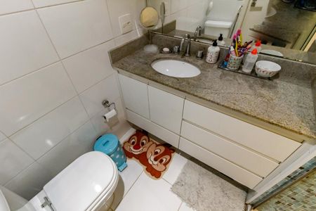 Apartamento à venda com 141m², 3 quartos e 2 vagasBanheiro da Suíte 2