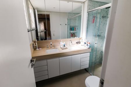 Apartamento à venda com 141m², 3 quartos e 2 vagasBanheiro da Suíte 3